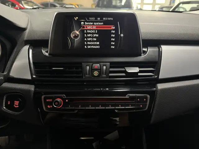 BMW 2 Series view 8