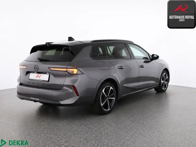 Opel Astra view 5