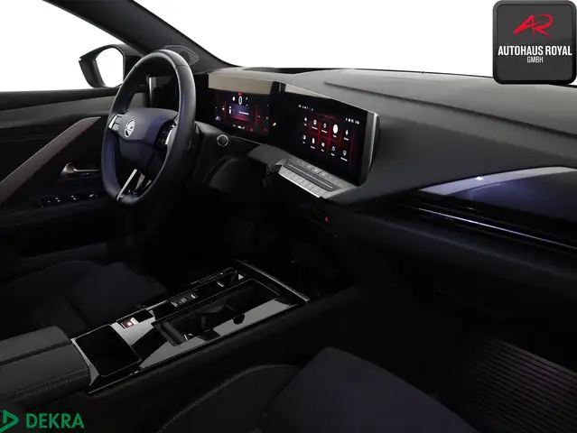 Opel Astra view 10