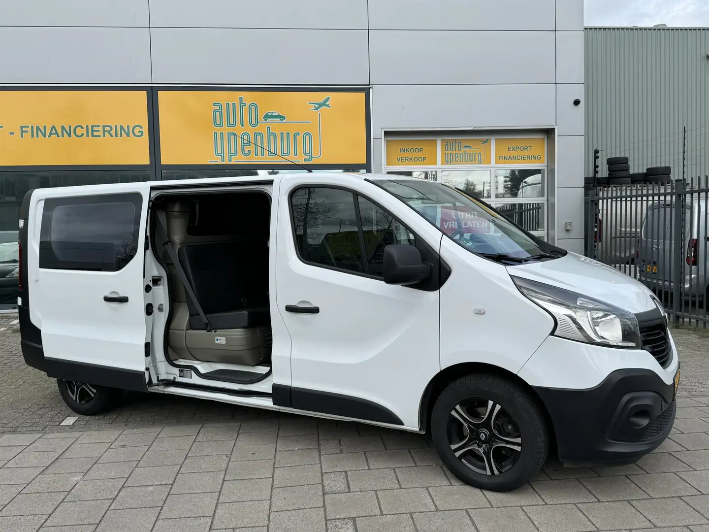 Renault Trafic 1.6 dCi T29 L2H1 Dubbel Cabine Comfort Energy * 12 Wit - 2