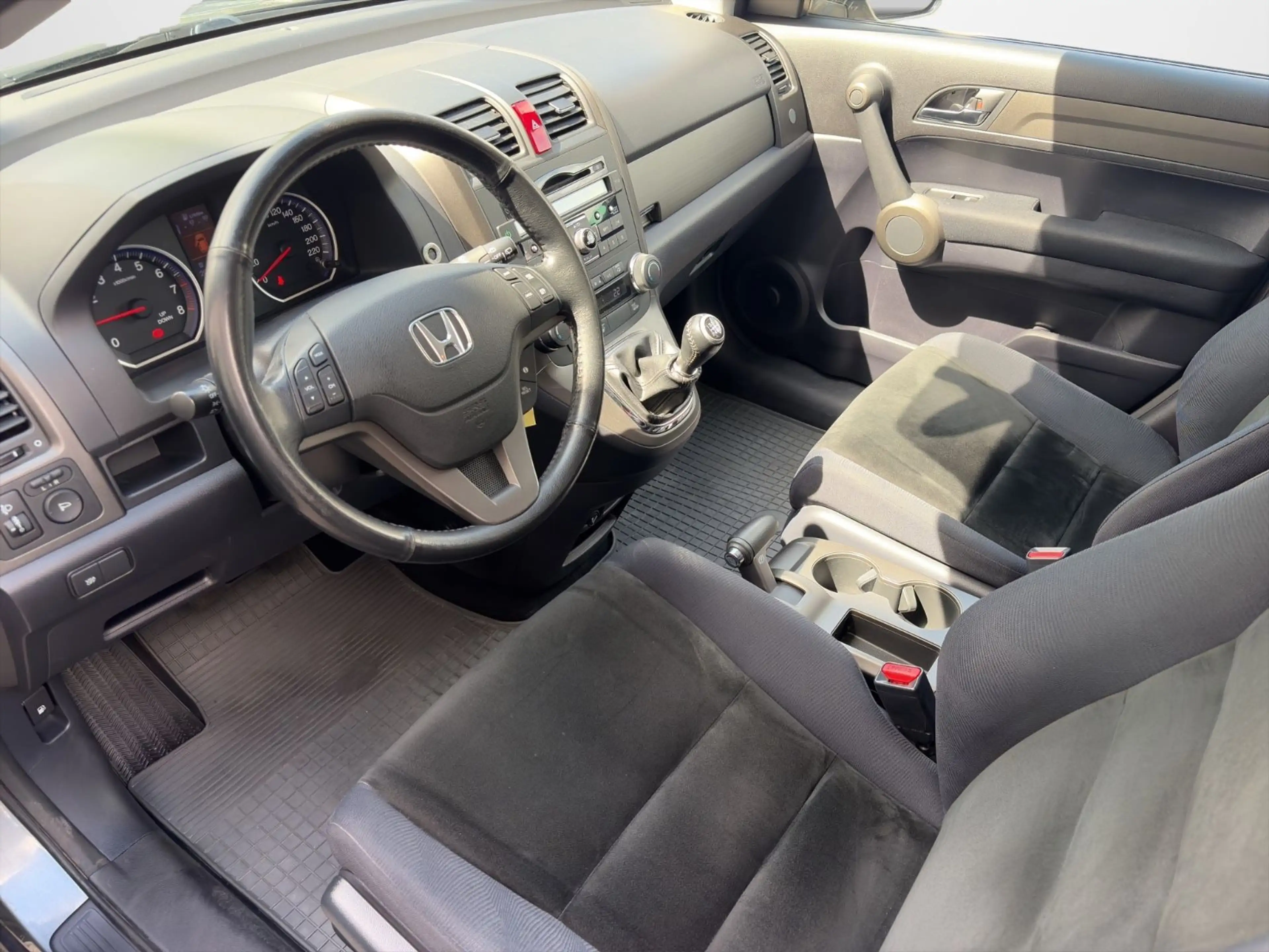 Honda CR-V 2.0 i-VTEC Comfort *ALU*AHK*TÜV NEU*KLIMA* — photo 9