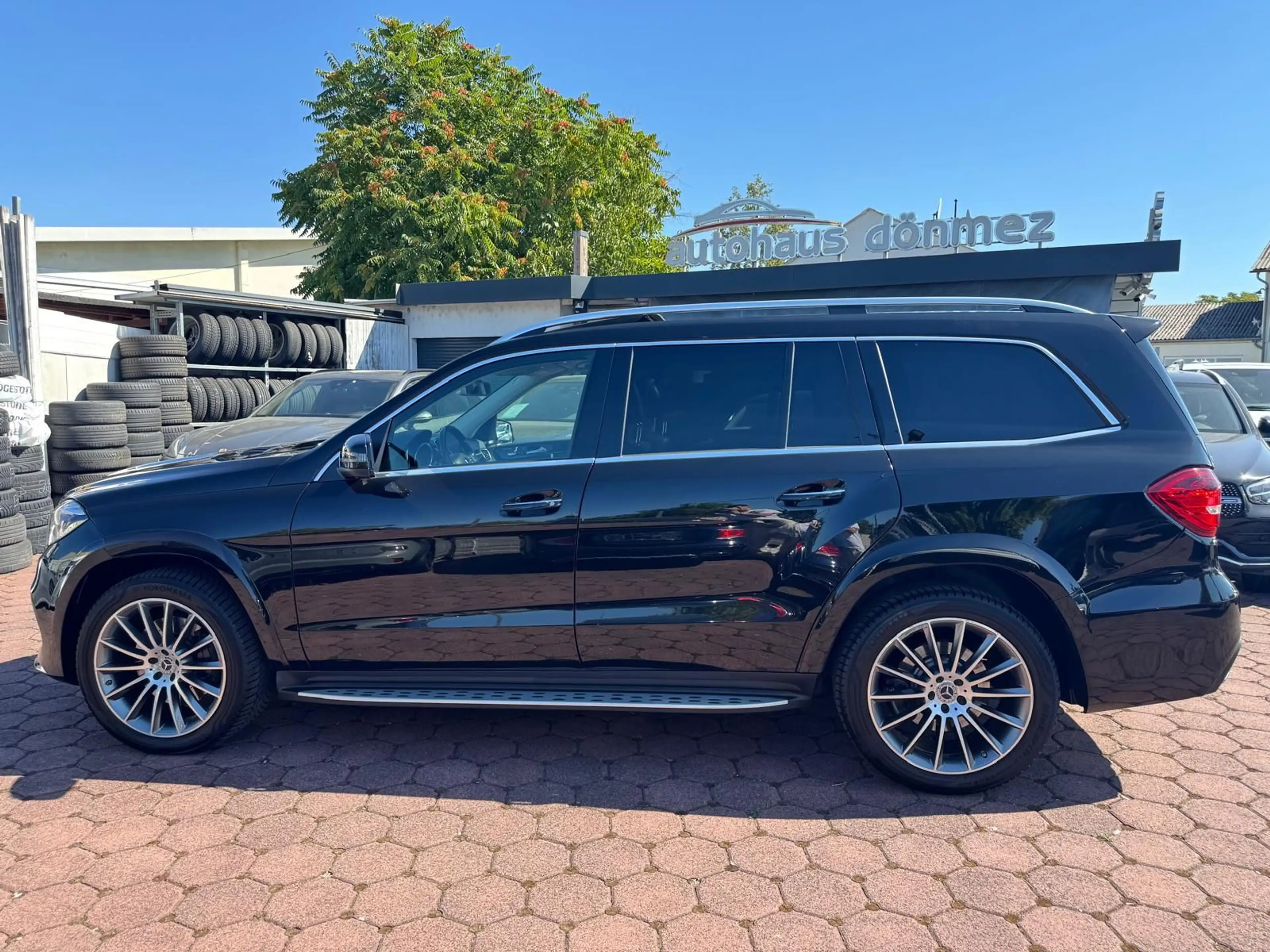 Mercedes-Benz GLS 350 d 4Matic AMG Line 7-SITZ PANO DISTR 360° — photo 8