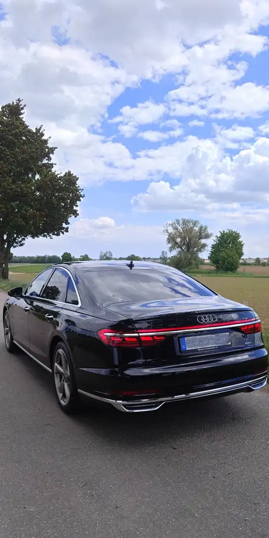 Audi A8 50 TDI quattro Schwarz - 1