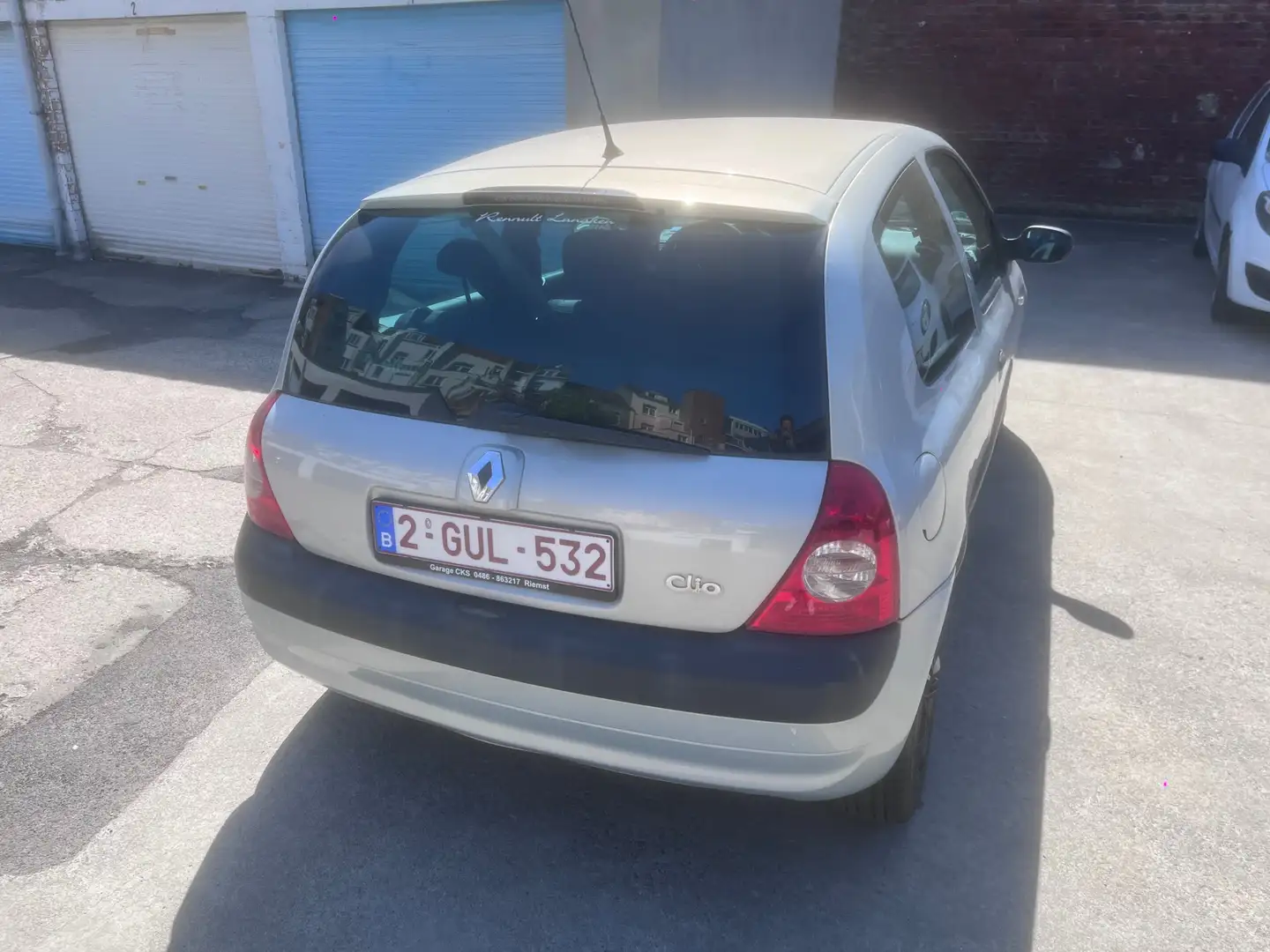 Renault Clio 1.2i 16v Authentique - 2