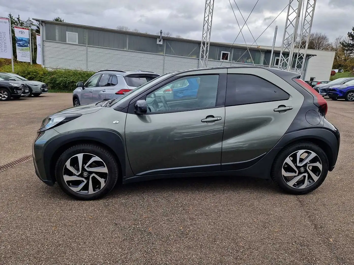 Toyota Aygo X Pulse/Allwetterreifen Grün - 2