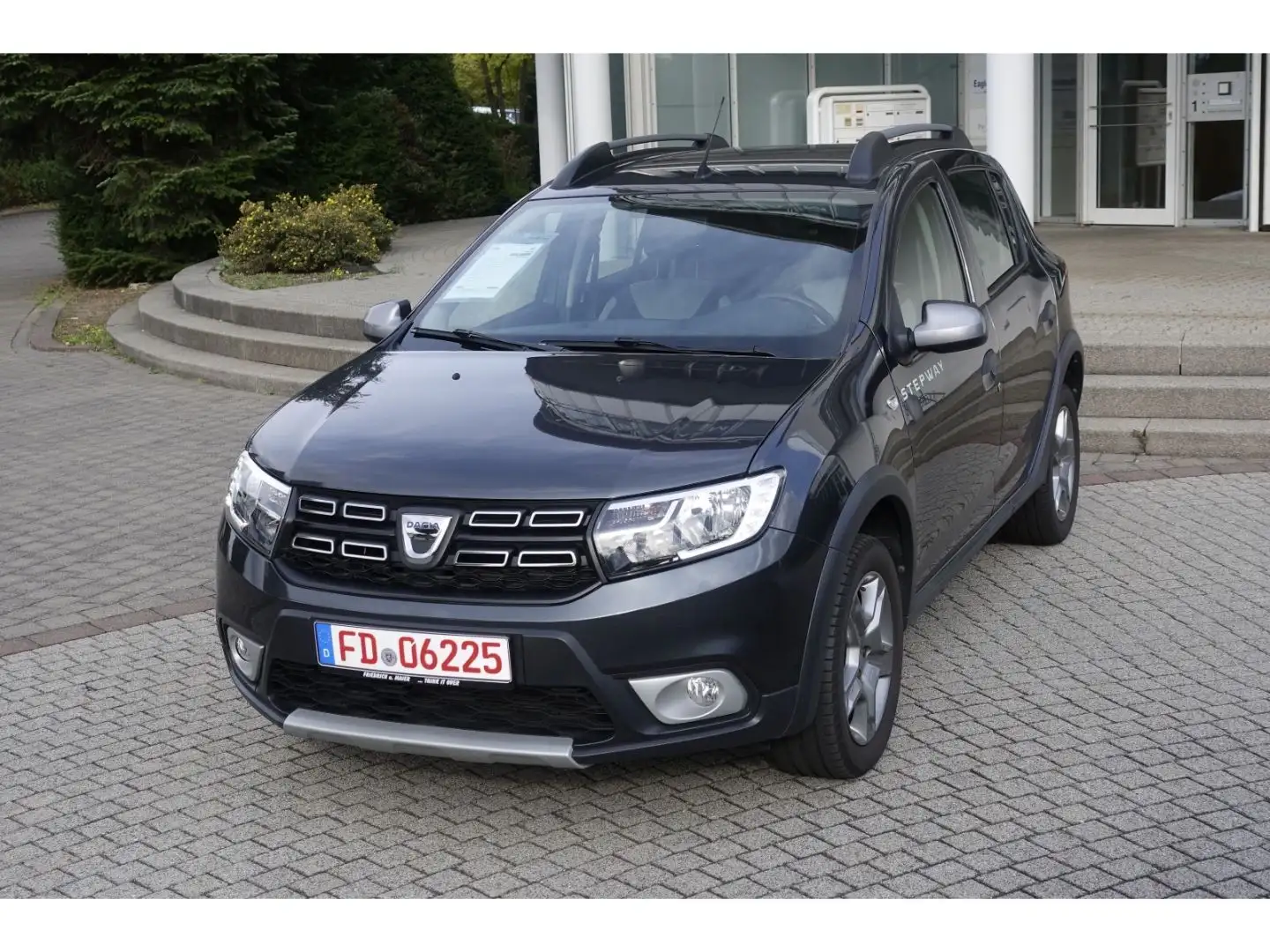 Dacia Sandero II Stepway Prestige 0.9 TCe 90 eco Grau - 1