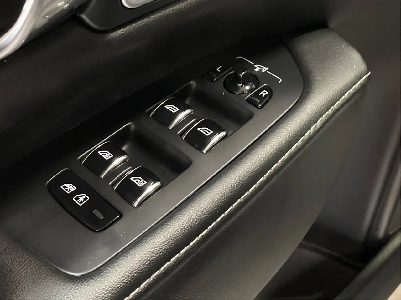 Volvo S90 снимка Volvo S90