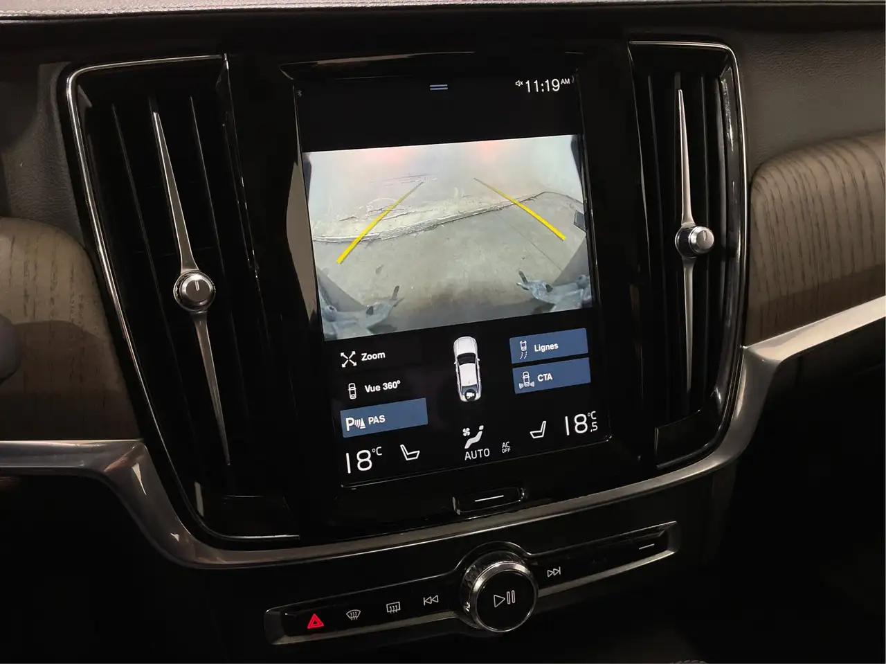 Volvo S90 снимка Volvo S90