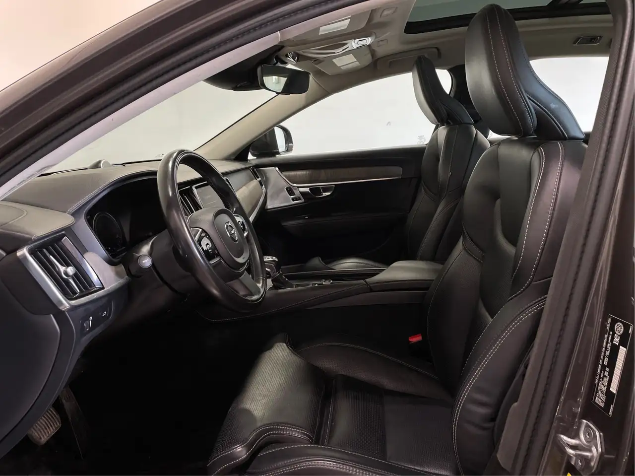 Volvo S90 снимка Volvo S90