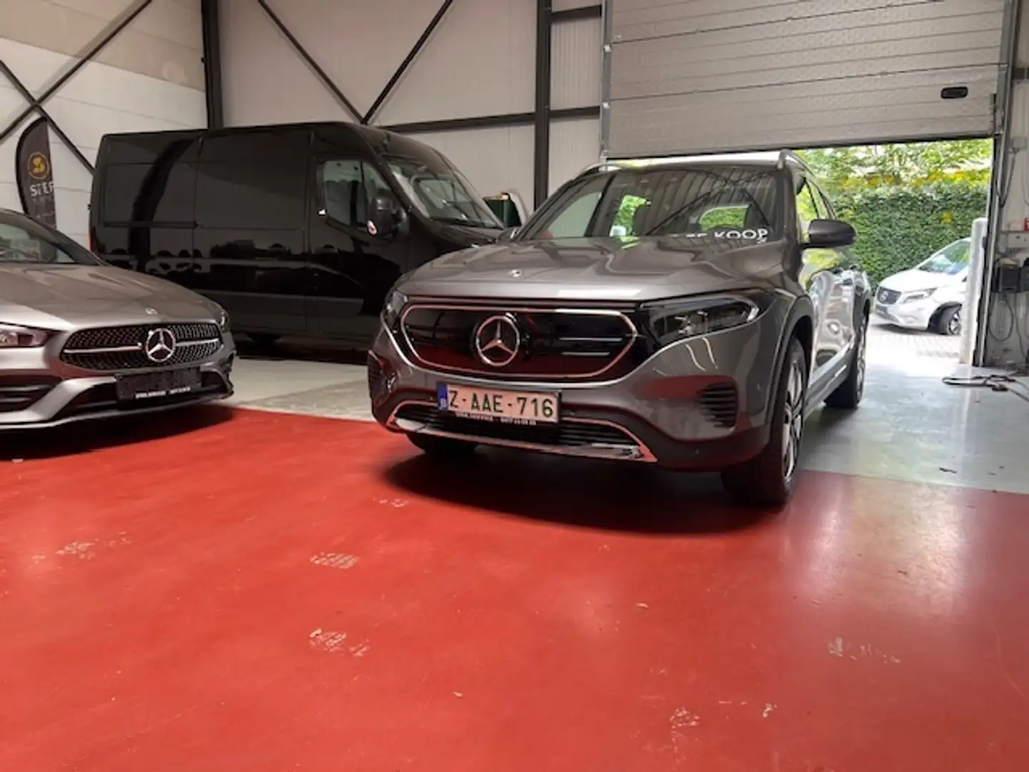 Mercedes-Benz EQB 250 EQB 250+ Progressive Pano,Dab, Hey Mercedes,Ambien Grijs - 1