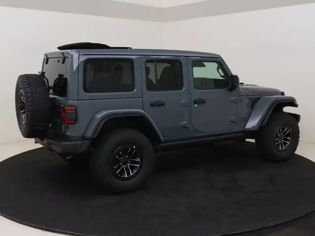 Jeep Wrangler view 4