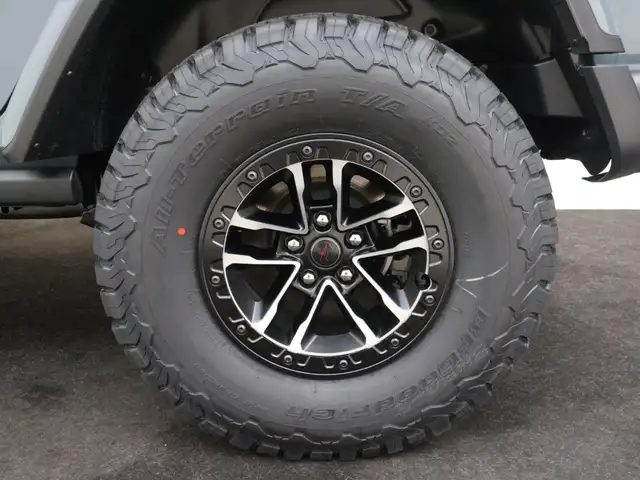 Jeep Wrangler view 9