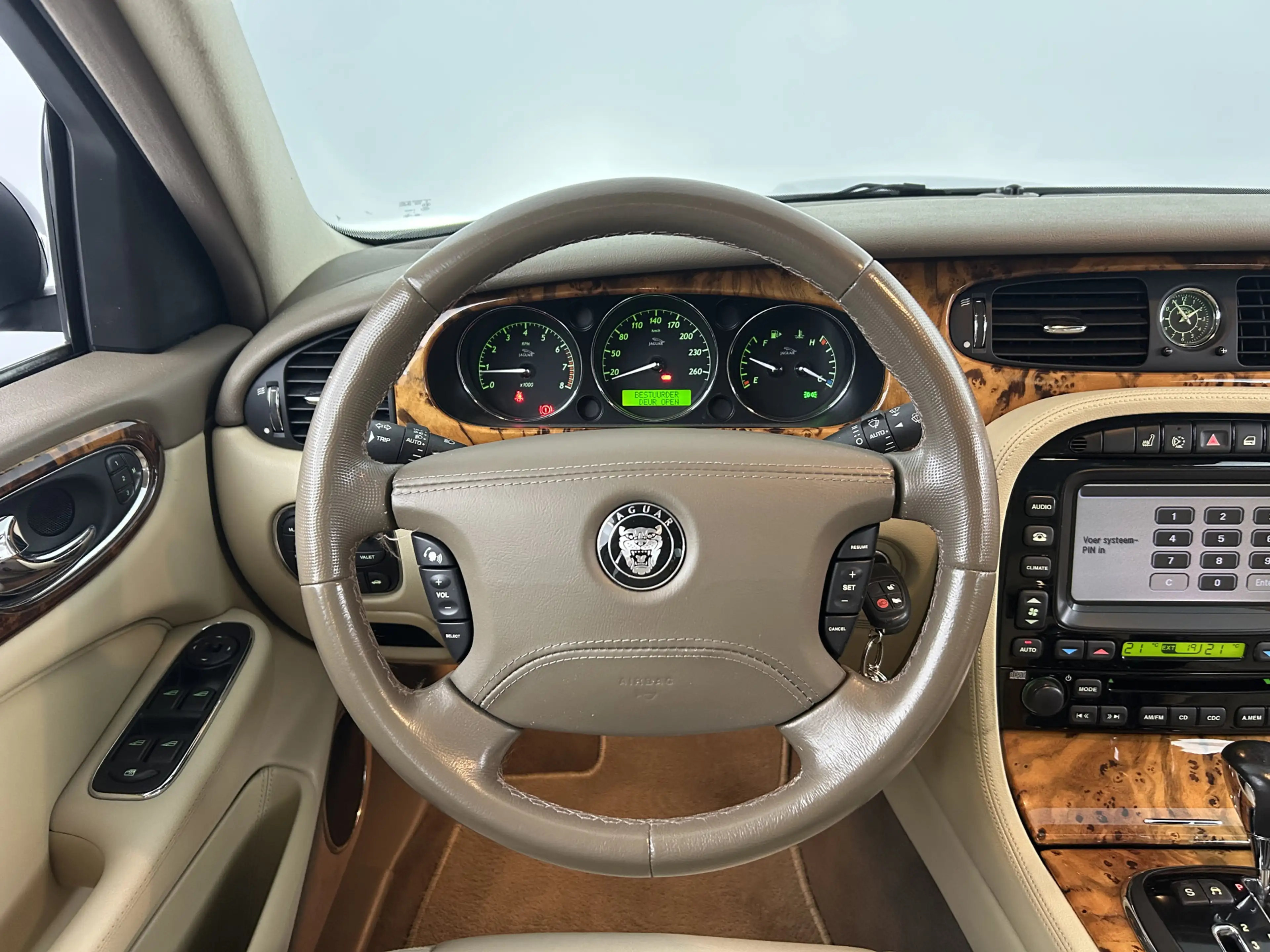 Jaguar XJ 3.5 V8 ORG NL/1STE Eigenaar/memory stoelen/Leder/1 — photo 18