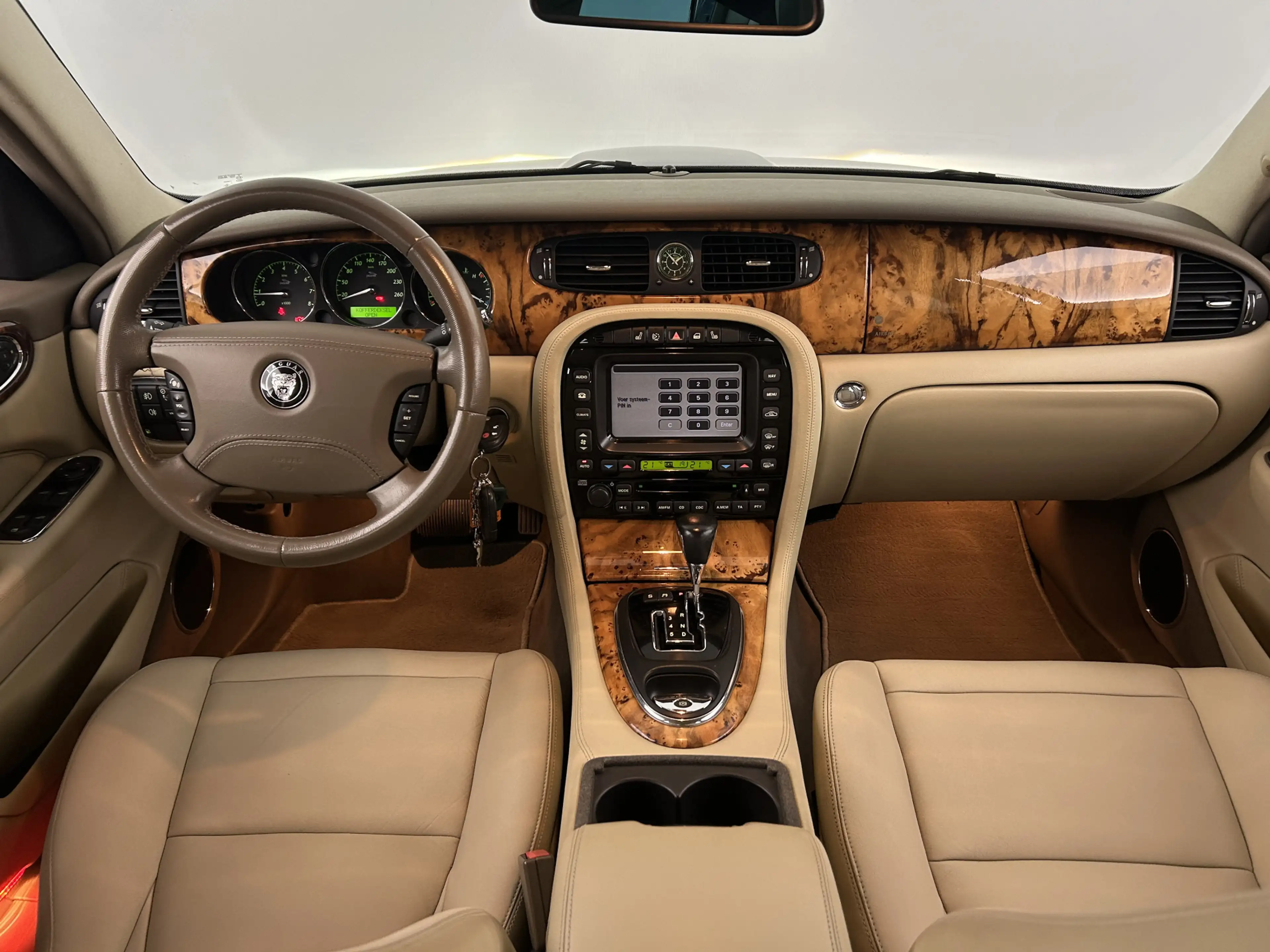 Jaguar XJ 3.5 V8 ORG NL/1STE Eigenaar/memory stoelen/Leder/1 — photo 17