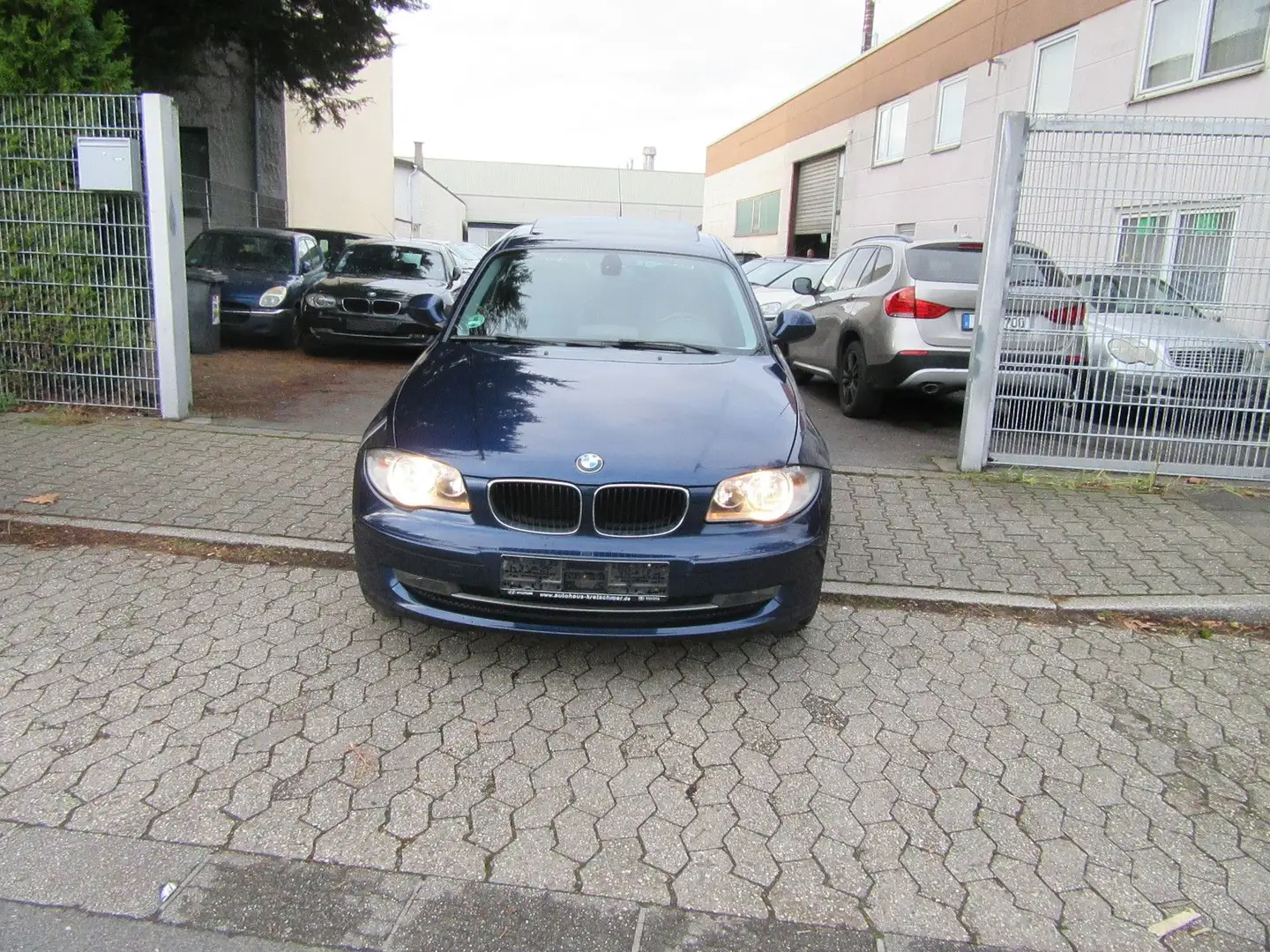 BMW 120 Baureihe 1 Lim. 120i Blau - 1