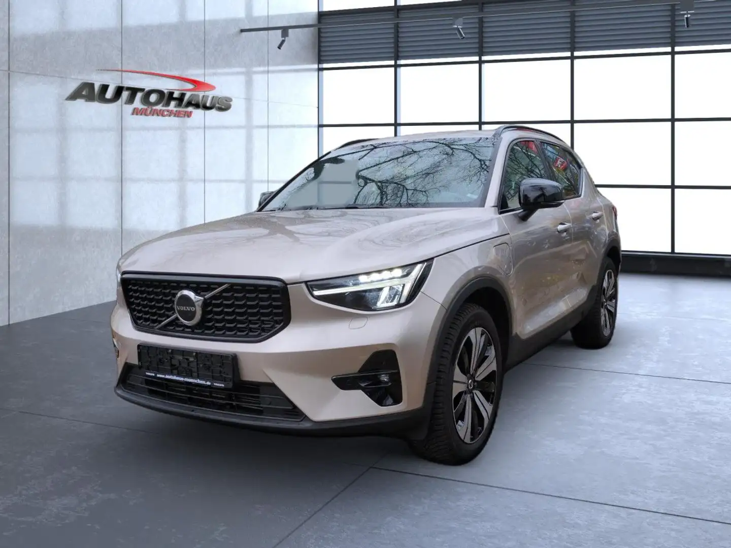 Volvo XC40 XC 40 Plus Dark Recharge Plug-In Hybrid 2WD Navi - 2