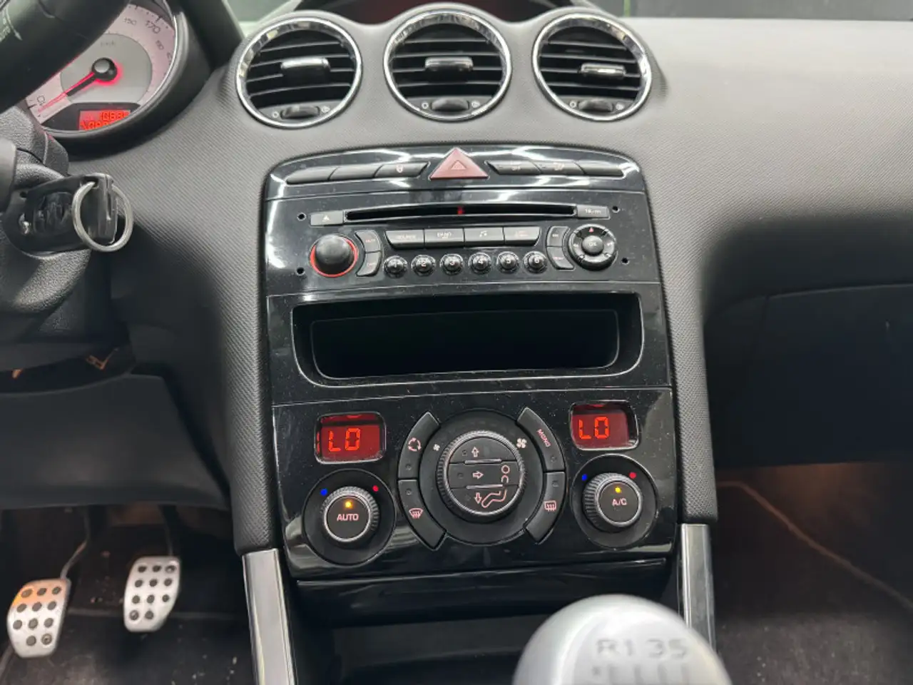 Peugeot 308 308 Coupé-Cabriolet — photo 9