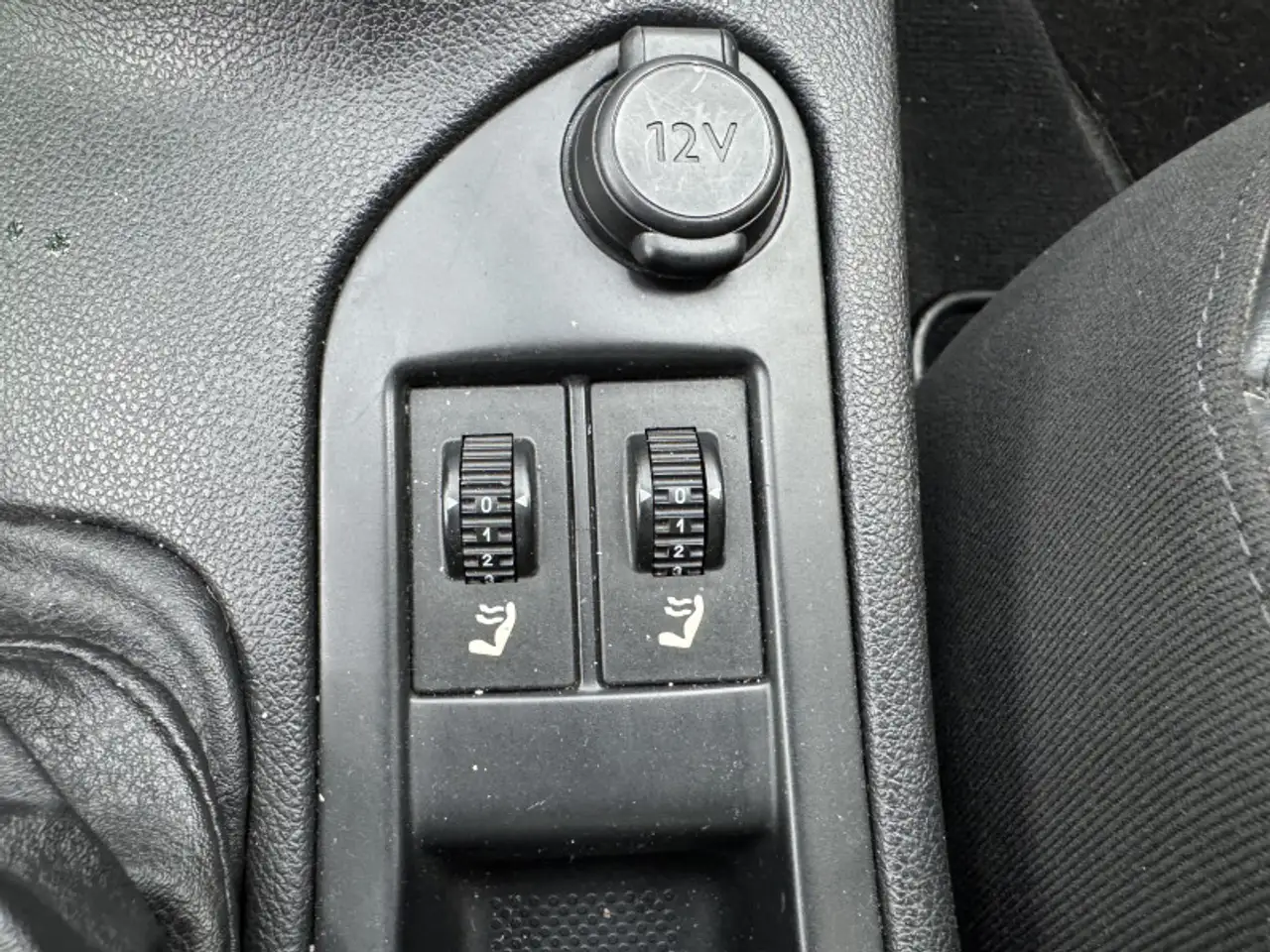 Peugeot 308 308 Coupé-Cabriolet — photo 10