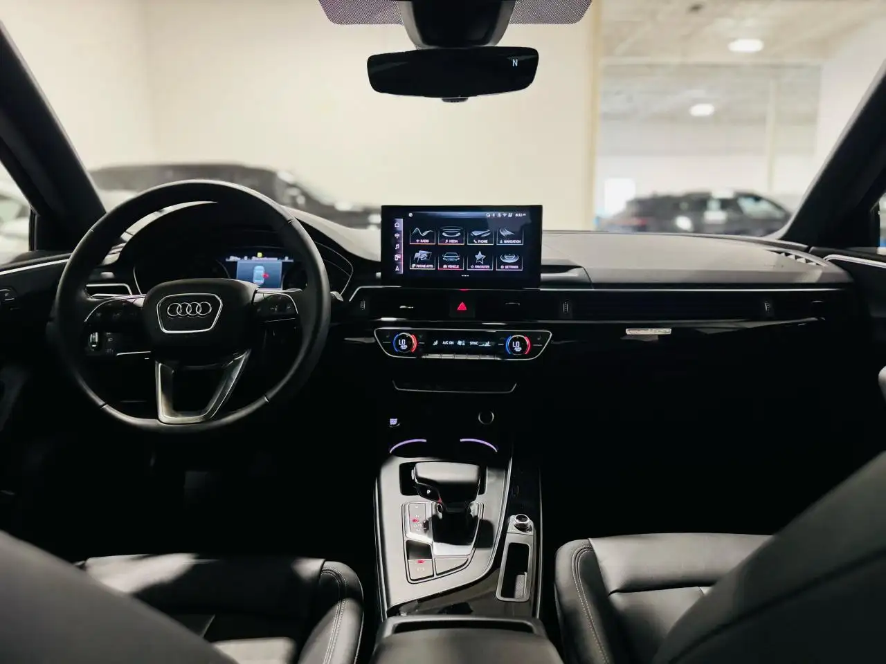 Audi A4 снимка Audi A4