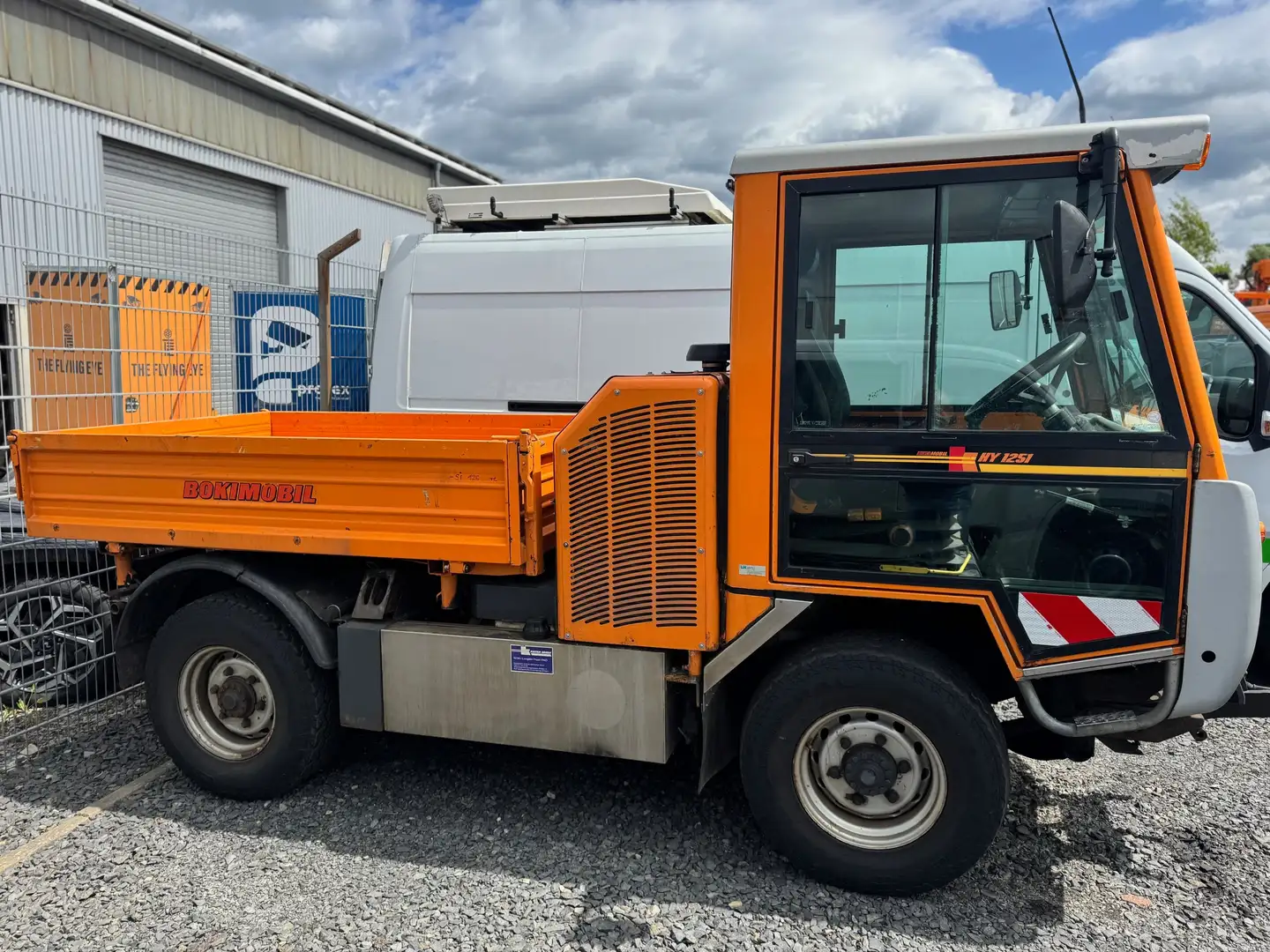 Multicar Kiefer Bokimobil 4x4 HY1251 Kipper Orange - 2