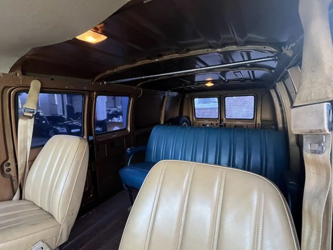Dodge Ram Van 250 Custom * Survivor im Erstlack *, foto 11