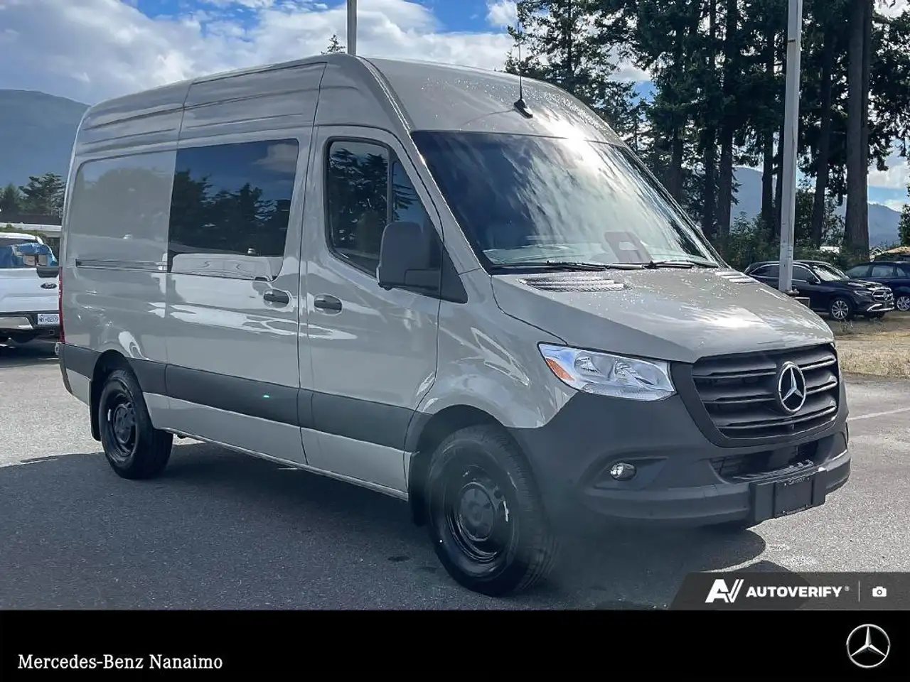 Mercedes-Benz Sprinter снимка Mercedes-Benz Sprinter