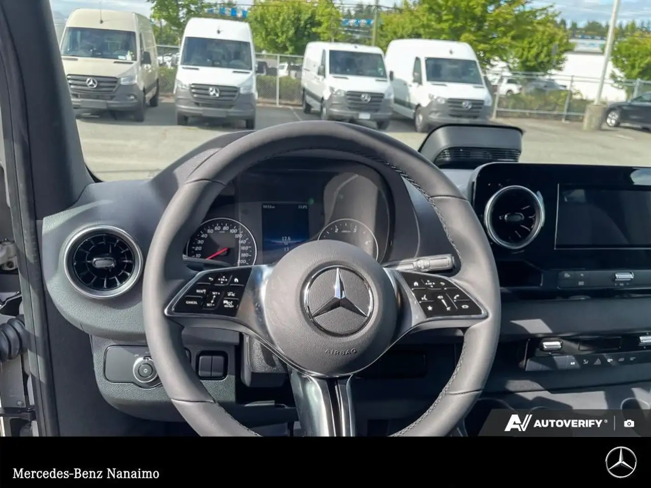 Mercedes-Benz Sprinter снимка Mercedes-Benz Sprinter