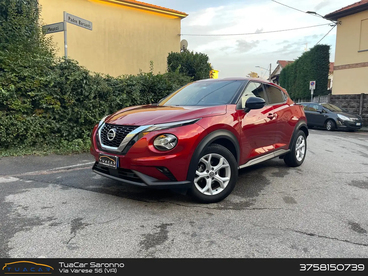 Nissan Juke N-Connecta 1.0 DIG-T 114 Rojo - 1