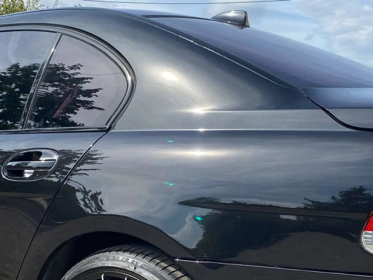 BMW 745 745d Aut. Schwarz - 1