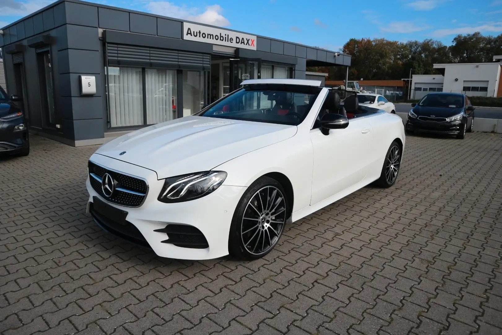 Mercedes-Benz E 400 d 4Matic Cabrio 9G-TRONIC AMG*Night-Paket* Biały - 2