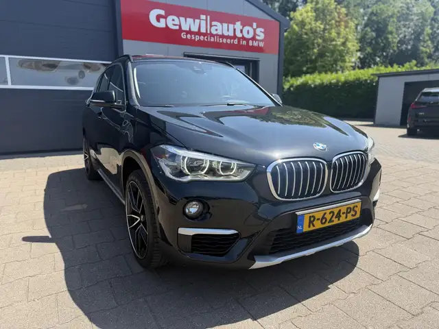 BMW X1 view 16