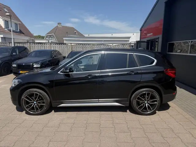 BMW X1 view 4