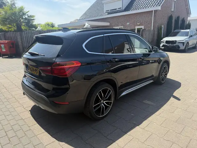 BMW X1 view 10