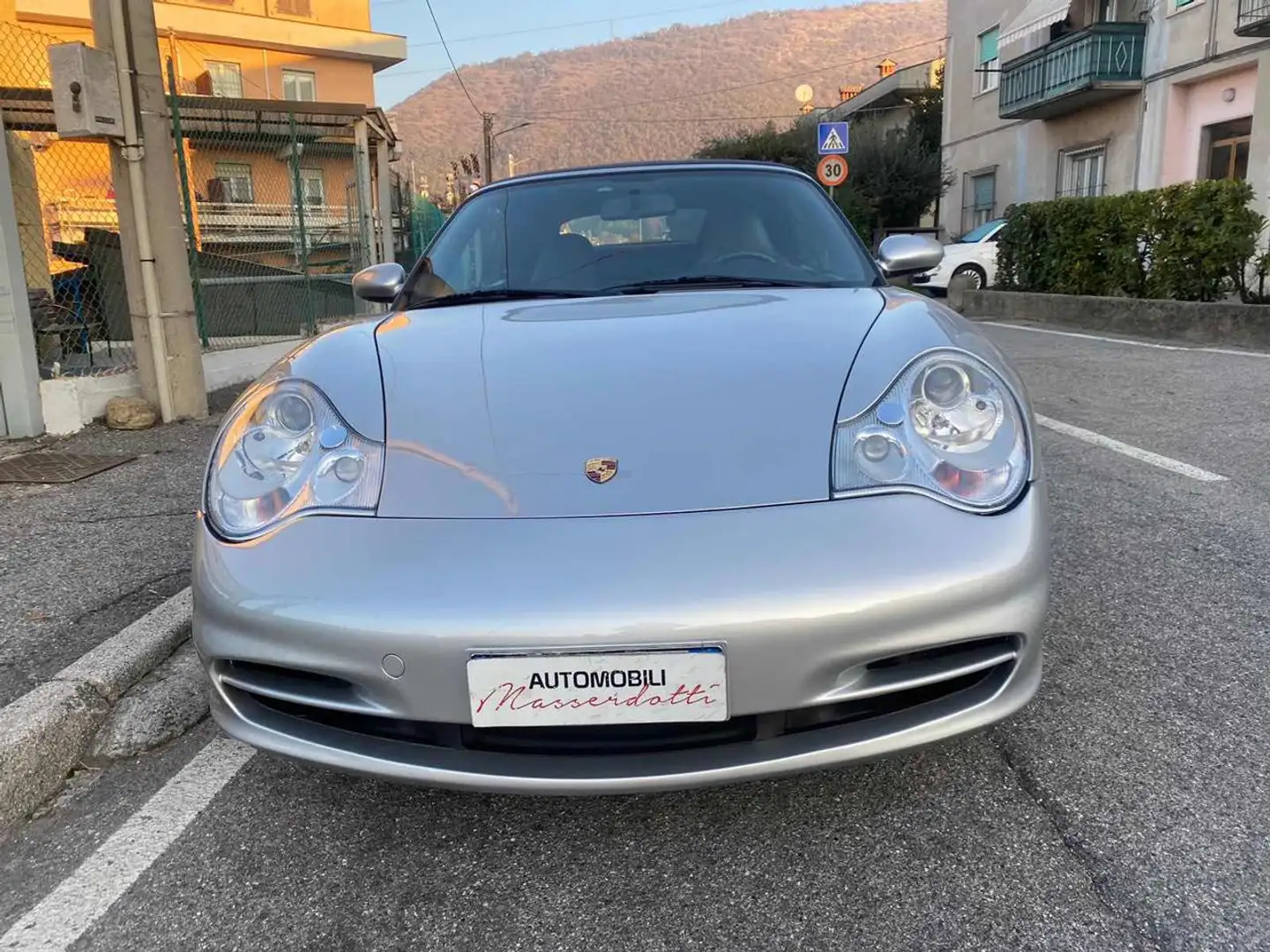 Porsche 996 Carrera 4 cat Cabriolet NUOVO MOTORE Argento - 2