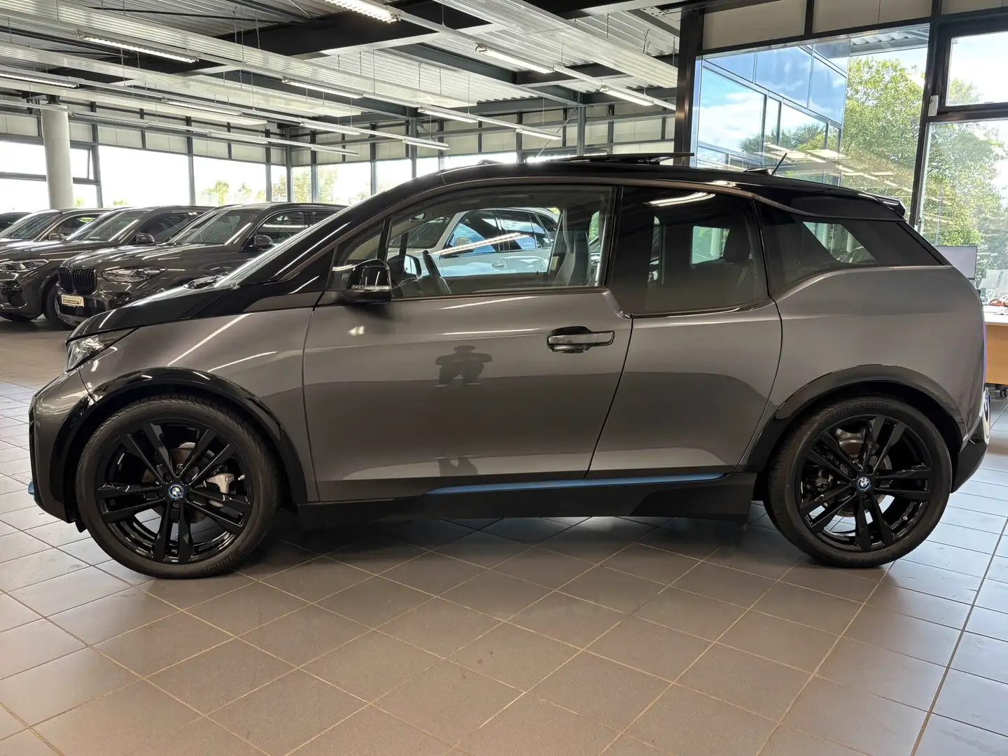 BMW i3 s 120 RFK NAVI LED PDC V+H DAB Tempomat Grau - 2