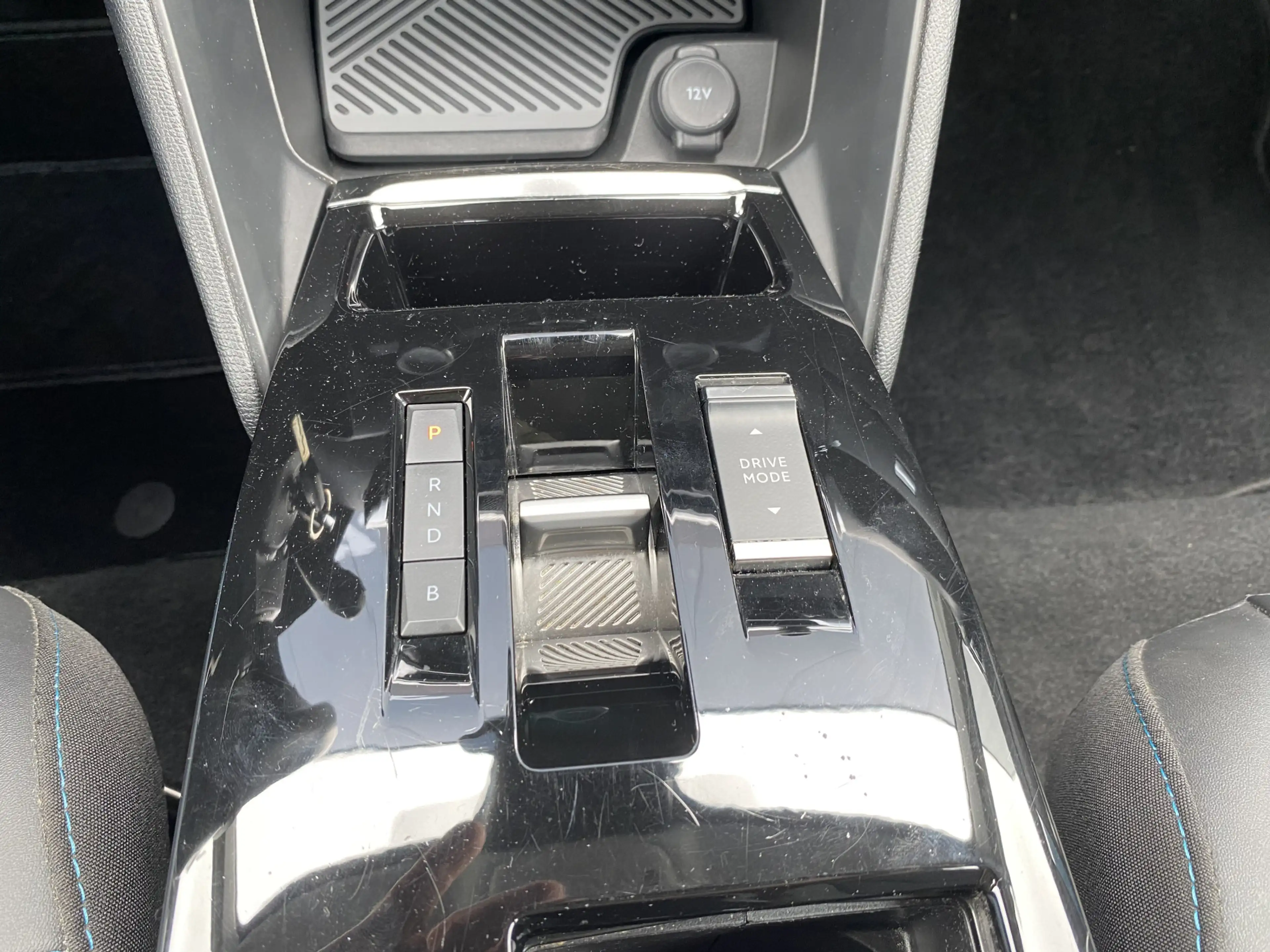 Citroen E-C4 Electric Feel Pack 50 kWh — photo 25