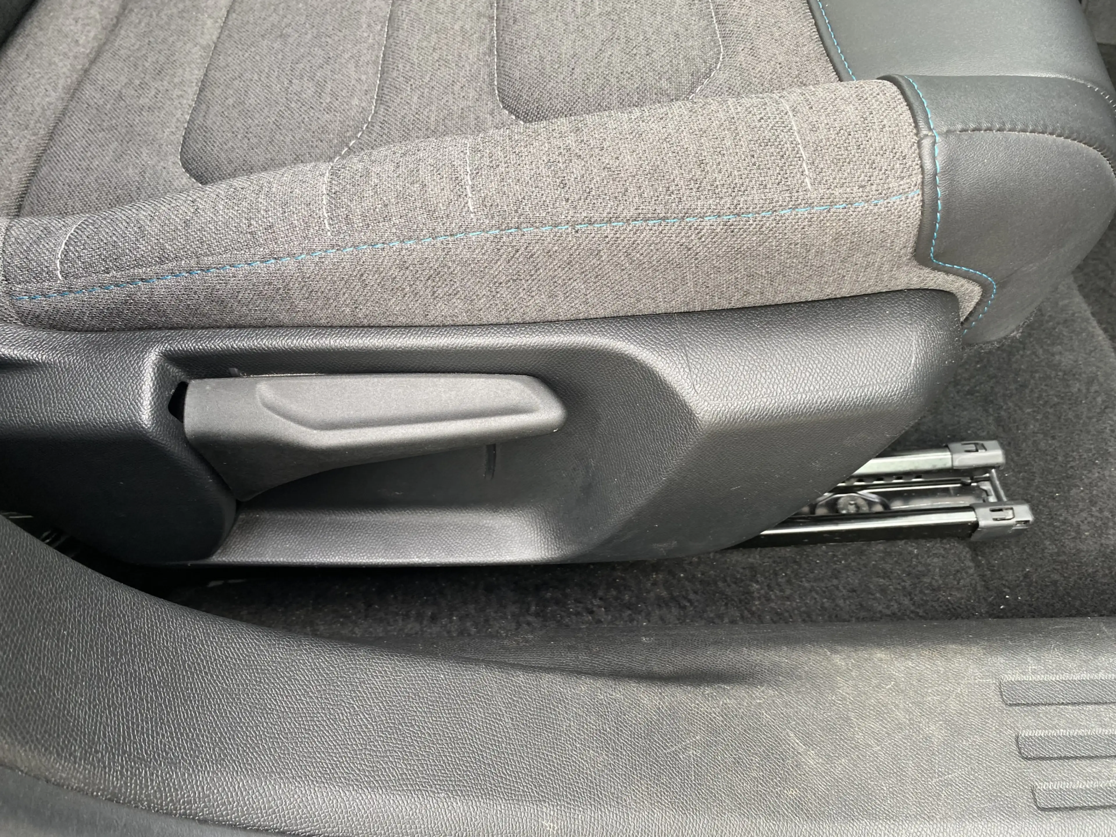 Citroen E-C4 Electric Feel Pack 50 kWh — photo 32