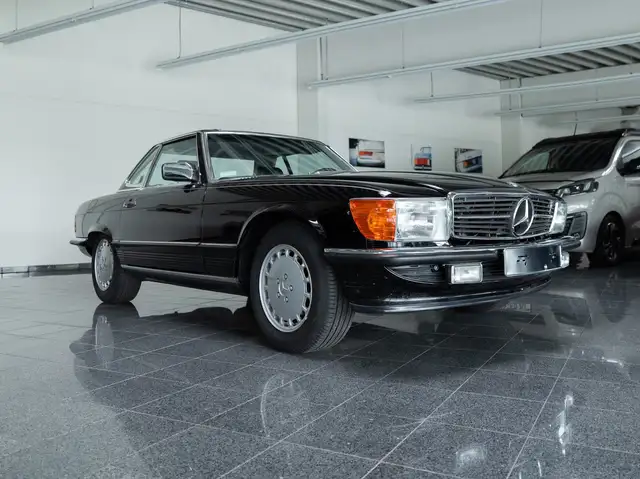 Mercedes-Benz 560 560 SL / H- Zulassung