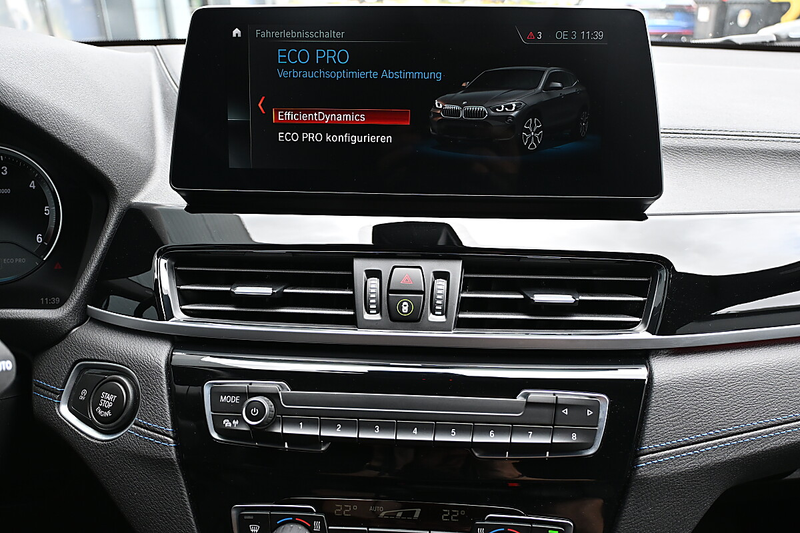 BMW X2 sDrive 16d Aut. M Sport adapt. LED, HeadUp, Nav... — photo 12