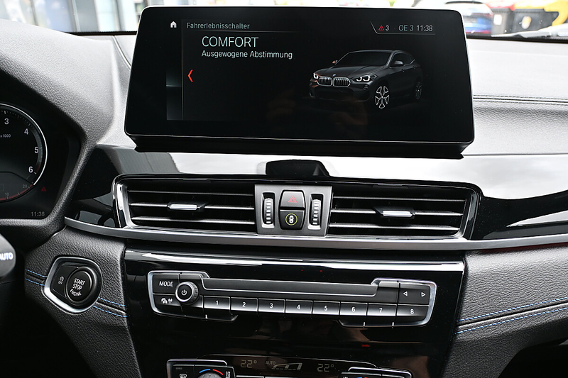 BMW X2 sDrive 16d Aut. M Sport adapt. LED, HeadUp, Nav... — photo 13