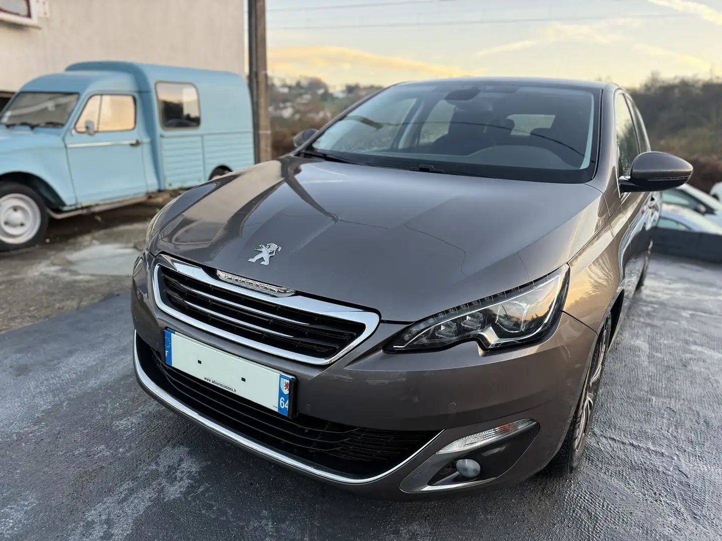 Peugeot 308 1.6 E-HDI115 FAP ALLURE 5P Brun - 2