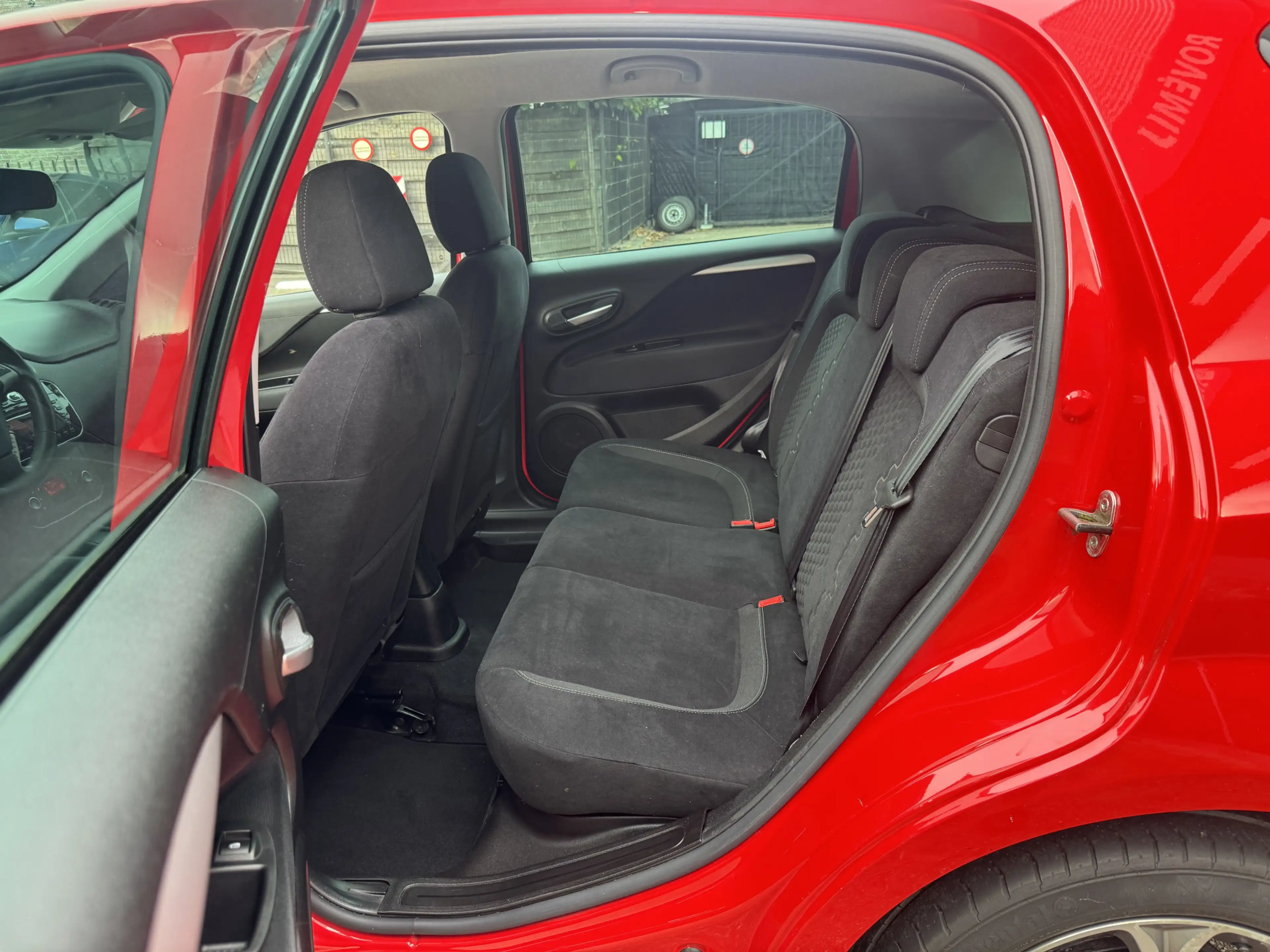 Fiat Punto Evo 0.9 TwinAir Lounge Cruise, Clima, LM velgen, Parke — photo 10