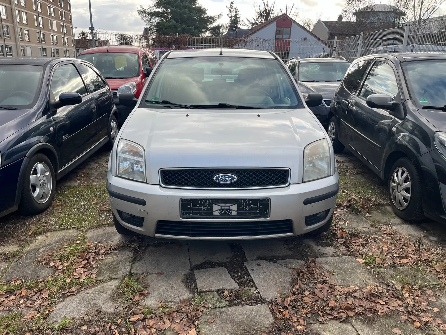 Ford Fusion Elegance Silber - 2