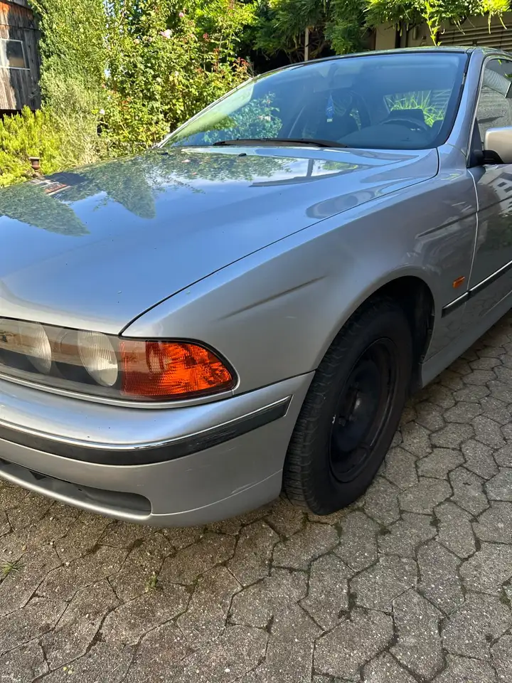 BMW 520i, foto 11