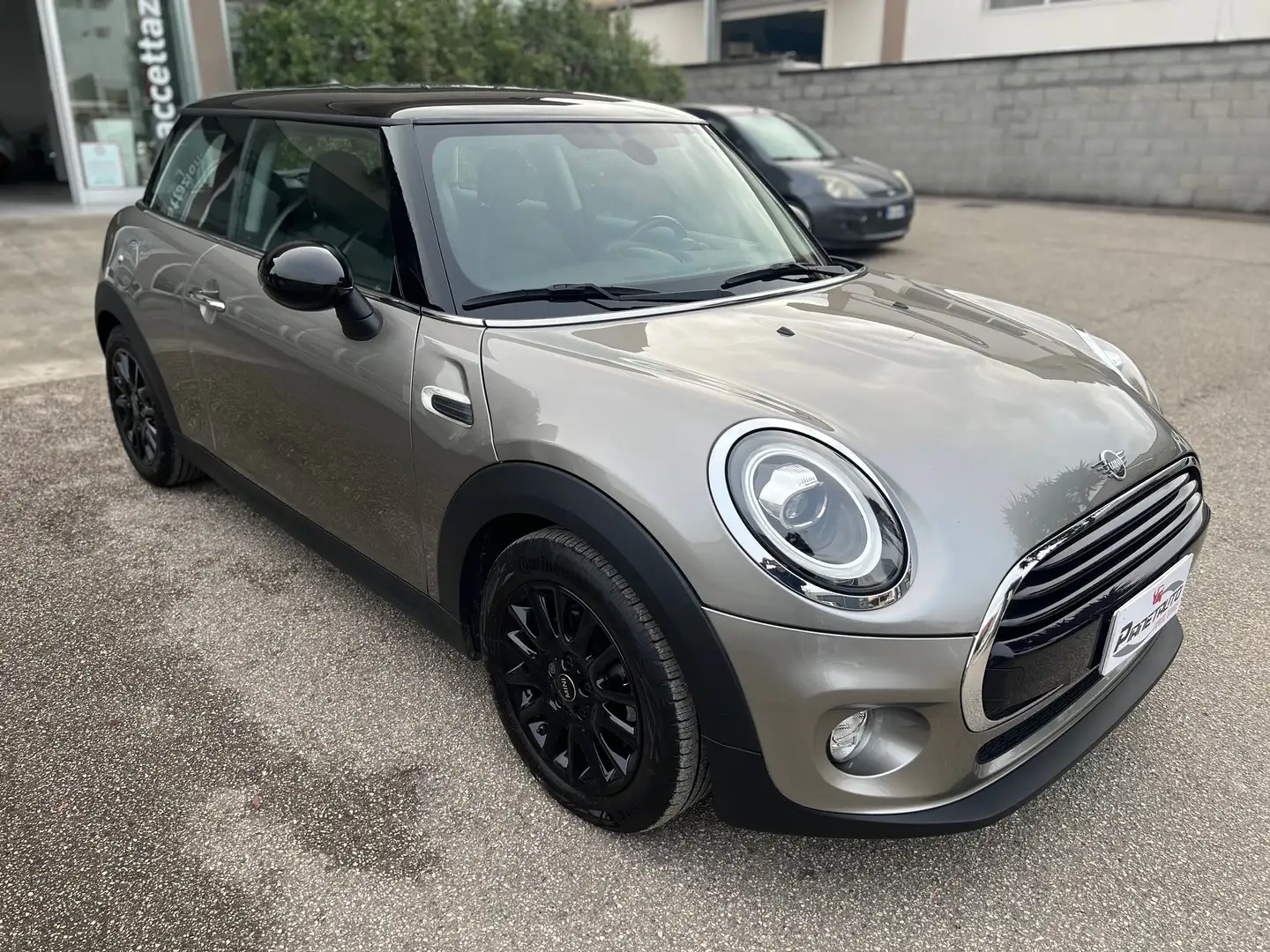 MINI Cooper D 3pt 1.5 D 116cv AUTO Business OK NEOPATEN. PERFET. Grigio - 1