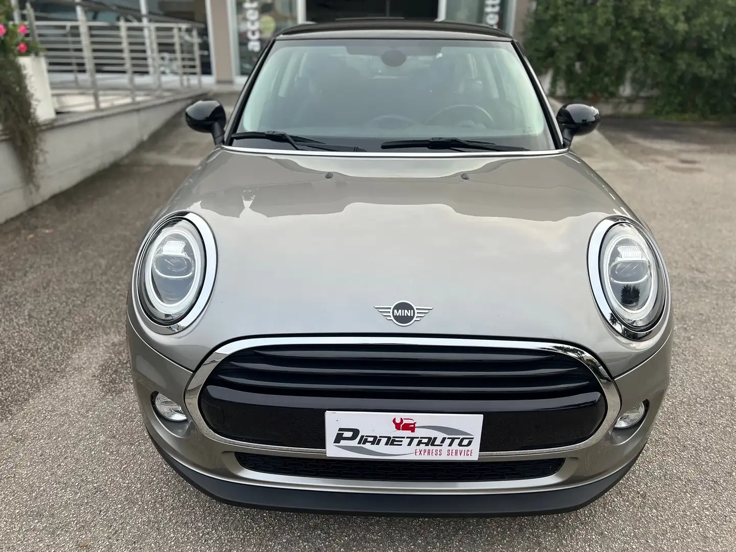 MINI Cooper D 3pt 1.5 D 116cv AUTO Business OK NEOPATEN. PERFET. Grigio - 2