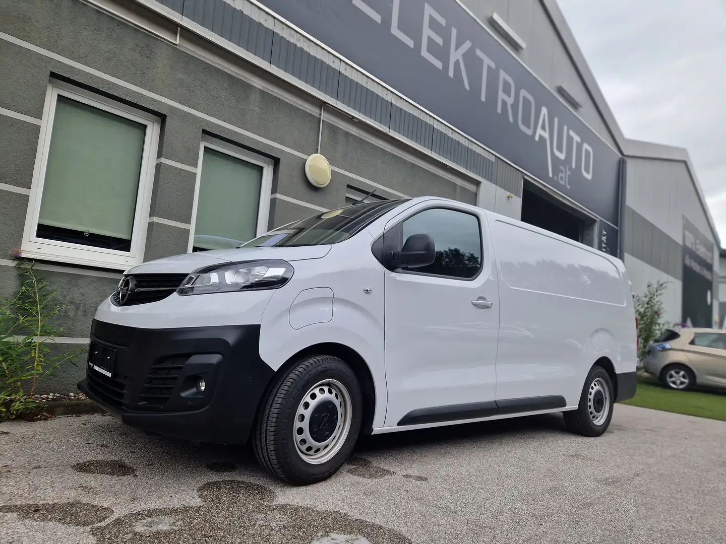 Opel Vivaro M 75kWh Enjoy: Connect NAV, Moduwork,Notrad Weiß - 1