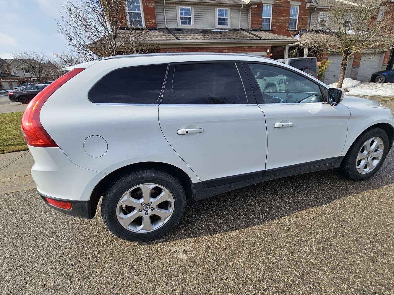 2013 Volvo XC60 AWD 5dr T6 alt 3