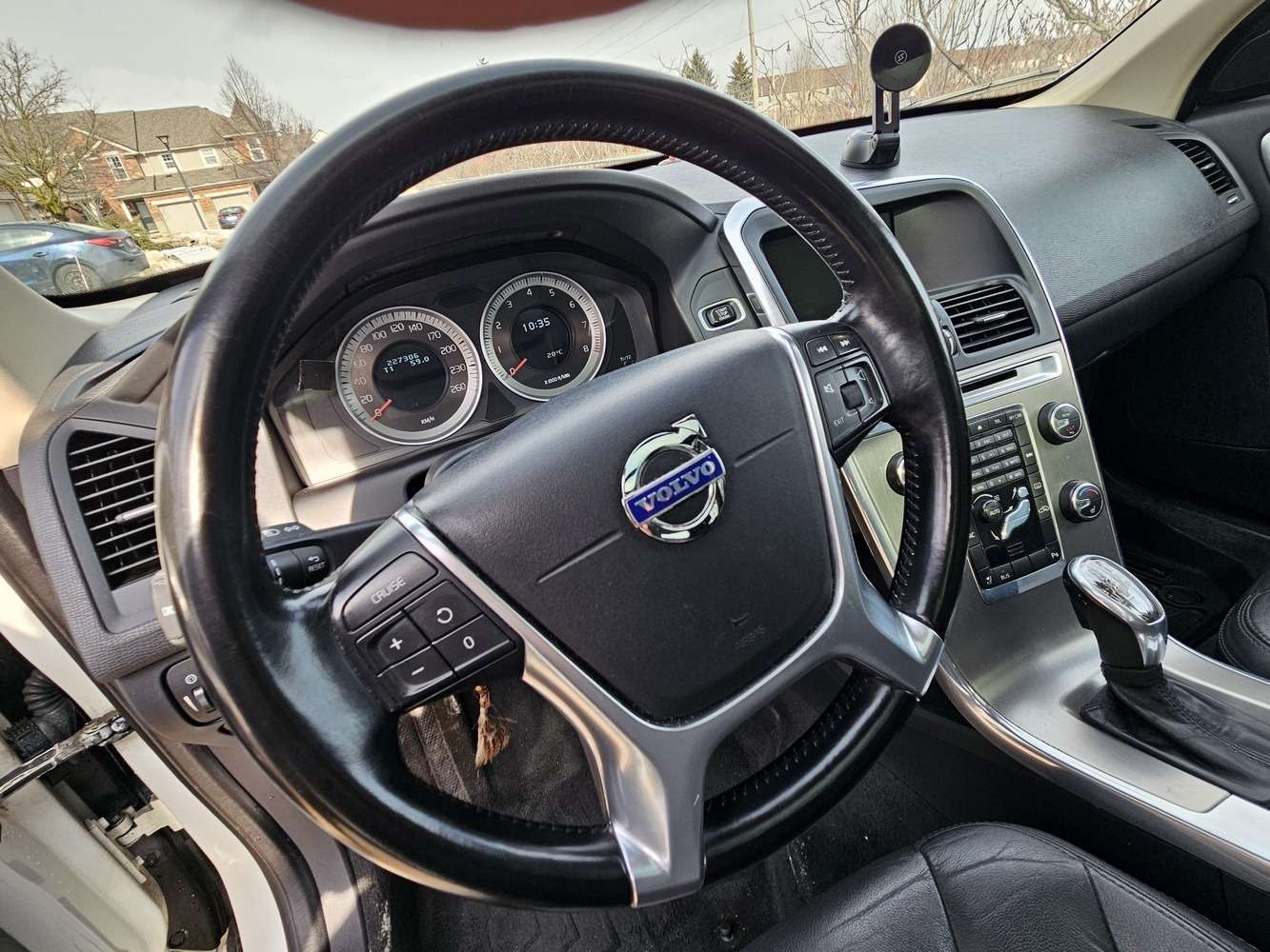 2013 Volvo XC60 AWD 5dr T6 alt 4