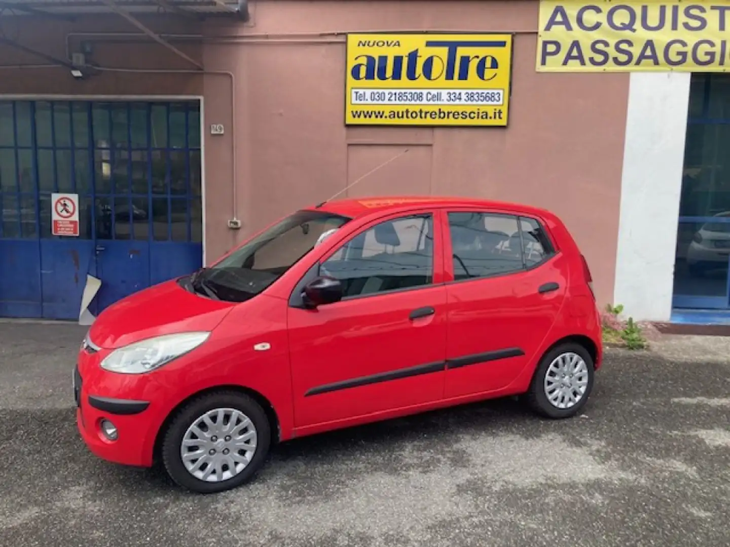 Hyundai i10 1.1 12V BlueDrive GPL Rojo - 2